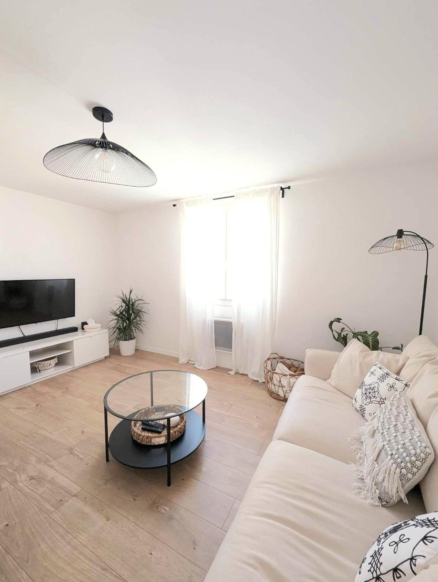 Parenthese Entre Pic Saint Loup Et Vignes - Meuble De Tourisme 3 Etoiles Apartment Les Matelles Luaran gambar